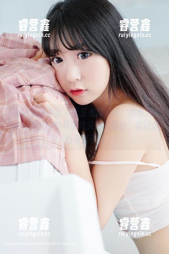 BoLoli菠萝社-柳侑绮Sevenbaby BoLoli菠萝社 - 无圣光新境界!柳侑绮Sevenbaby的马尔代夫旅拍图包,能让你心动到不行