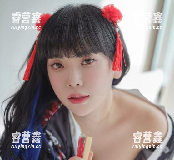 Dami(퀸다미)的和服写真，图片中仿佛在诉说着千年的秘密作品！