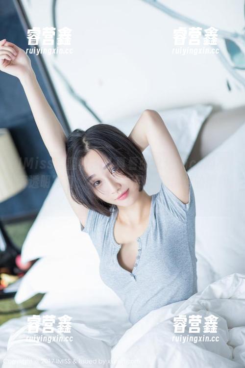 IMiss爱蜜社 - 认真看张思允Nice的高清透明写真，不小心抓到灵魂出窍的瞬间！