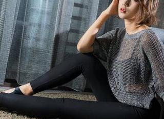 KelaGirls克拉女神 – 在阳光下舞动的长脚与夹趾鞋：婇妮的写真作品探秘