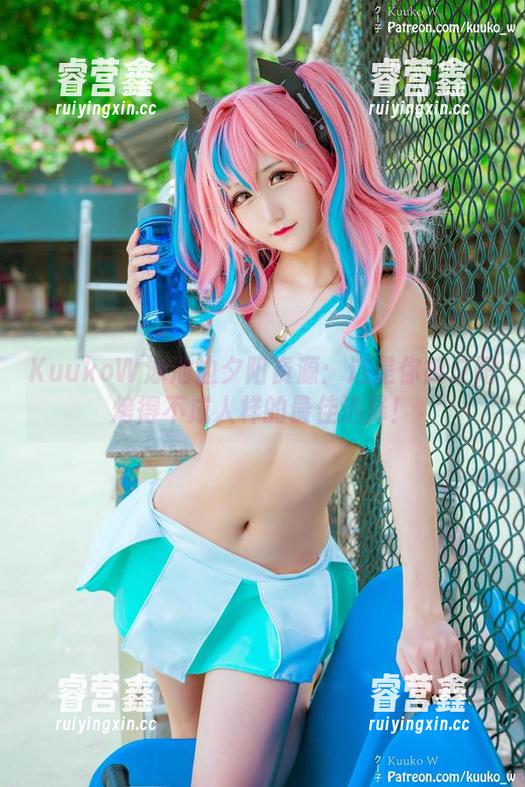 KuukoW KuukoW泳池边夕阳资源:这是你被夕阳烤得不成人样的最佳选择!