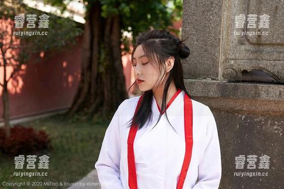 MiiTao蜜桃社-咕噜Sweet MiiTao蜜桃社 - “咕噜Sweet的瑜伽之旅:快来看看我在平衡上的‘倾斜’!更新”图片更新