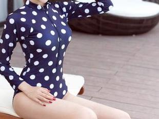 TGOD推女神 – 透过魏扭扭的镜头，修女美图新更新，仿佛在耳边低语。