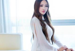 TuiGirl推女郎 – 王根星熙泳装写真最新作品，仿佛把夏日的轻风都带回来了。