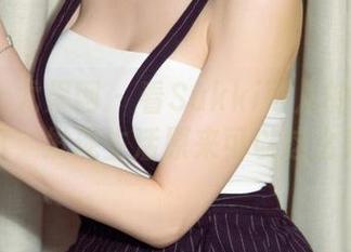 UGirls尤果网 – 看Sukki可儿的裸足全套写真，发现生活原来可以这么细腻。