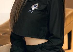 UGirls尤果网 – 那些年，我们的学姐乔依琳，写真照里藏的秘密