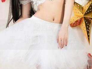 UGirls尤果网 – 走近张栩菲女王的世界，来一场精选写真之旅。