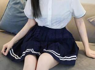 Xiuren秀人网 – 新人模特九千柒柒精选：每一张照片背后，都藏着些小心思，想知道吗？