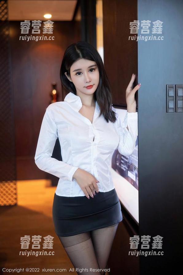 Xiuren秀人网 - 卓君Jeanes水手服写真：今天你被圈粉了吗？