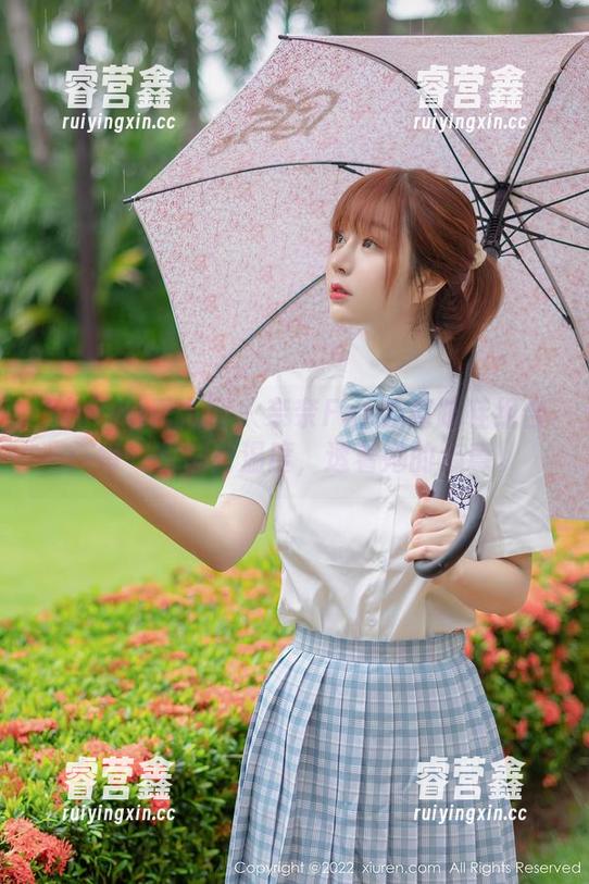 Xiuren秀人网-奈奈Fox Xiuren秀人网 - 奈奈Fox的高跟鞋组合:每一双都有温度,透着她的心意。