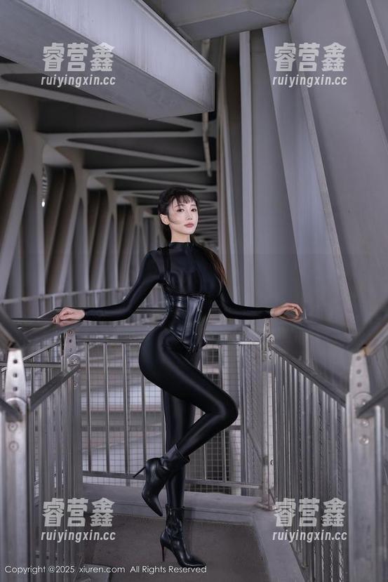 Xiuren秀人网-小猪peggy Xiuren秀人网 - 双马尾小猪peggy私房回顾:看完我又不想上班了!