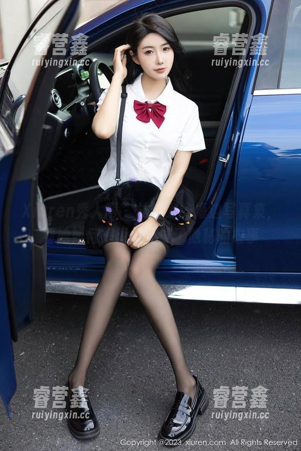 Xiuren秀人网 - 林星阑的海边写真集，看她如何把海水变成了隐秘的故事