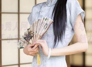Xiuren秀人网 – 想要的全套写真——王俪丁小宝贝女友的一千种魅力！