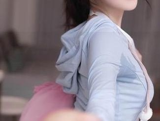 Xiuren秀人网 – 瑶瑶baby的裸足写真，别小看了这资源，藏着不少惊喜！