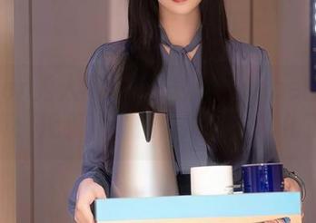 Xiuren秀人网 – 程慧娴Phoebe的修女写真：观看她，仿佛心都被净化了！