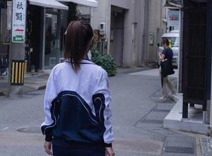 Xiuren秀人网 – 陈茜妮zoe奶牛图包，谁能告诉我这张图的背后有什么故事吗？好奇心满分！