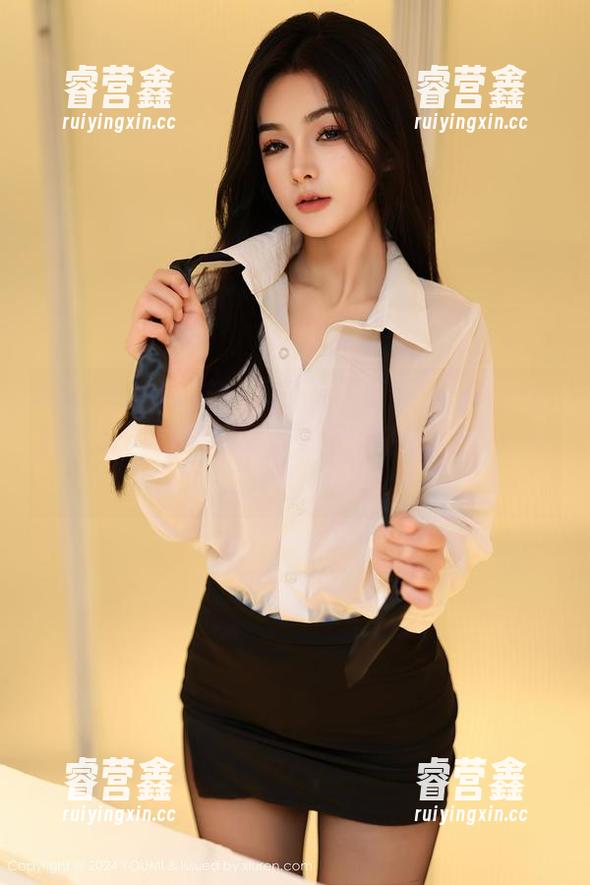 YouMi尤蜜荟-乔漫妮mina YouMi尤蜜荟 - 见证乔漫妮mina在浴室的变身:精选写真教你怎么在水雾中迷人!