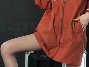 丽柜 – 凉儿全套写真里的迷情虐恋：美到让人心累的感觉