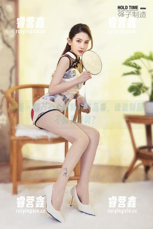 丽柜-心心 丽柜 - 翻开心心的制服作品集,谁说制服不能有情调?
