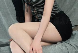 丽柜 – 来看看璐璐的JK高清大片，保证让你一秒入戏