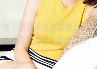 克拉女神 – 瑞莎美足对抗地心引力，这精选美图简直让人浮想联翩！