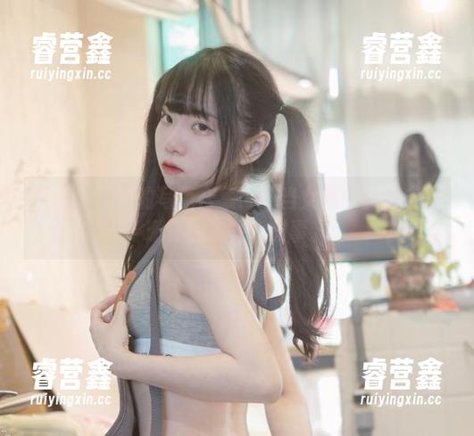 可可小白兔 可可小白兔的写真合集——当女高中生与电车邂逅的那些小故事。
