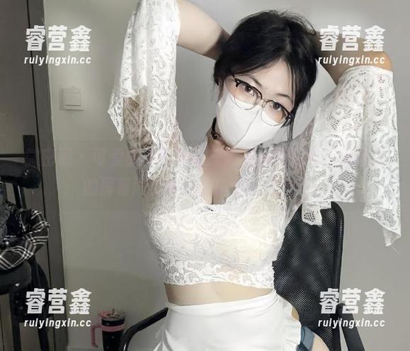 微密圈 - 可爱的肉巴的清凉内衣套装图包，保证你的屏幕闪烁得让你以为它在发光！