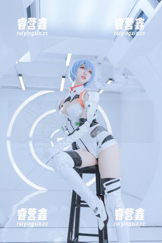 周叽是可爱兔兔 周叽是可爱兔兔和服写真:在这个快节奏的时代,我们需要一点慢慢的优雅,可以吗?