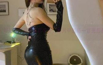 微密圈 – 周妍希比基尼写真赏析，图片中的每一寸光影都有故事