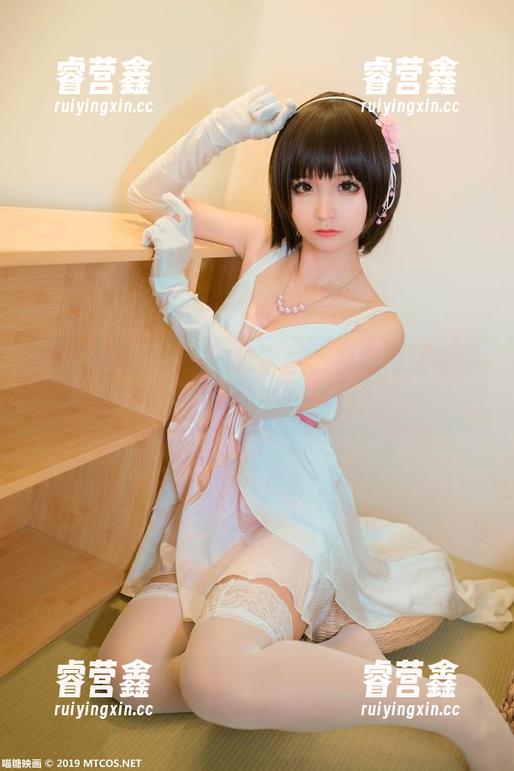 喵糖映画 喵糖映画的邻家妹妹套图,调皮得就像刚回家的宠物。