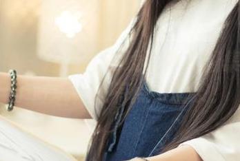 头条女神 – 迪爱儿在线连体衣图集——除了好玩，还有点小调皮！