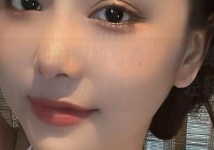 微密圈 – 奶雯的御姐写真：那些细腻的瞬间，温暖得就像初夏的微风，轻轻拂过。