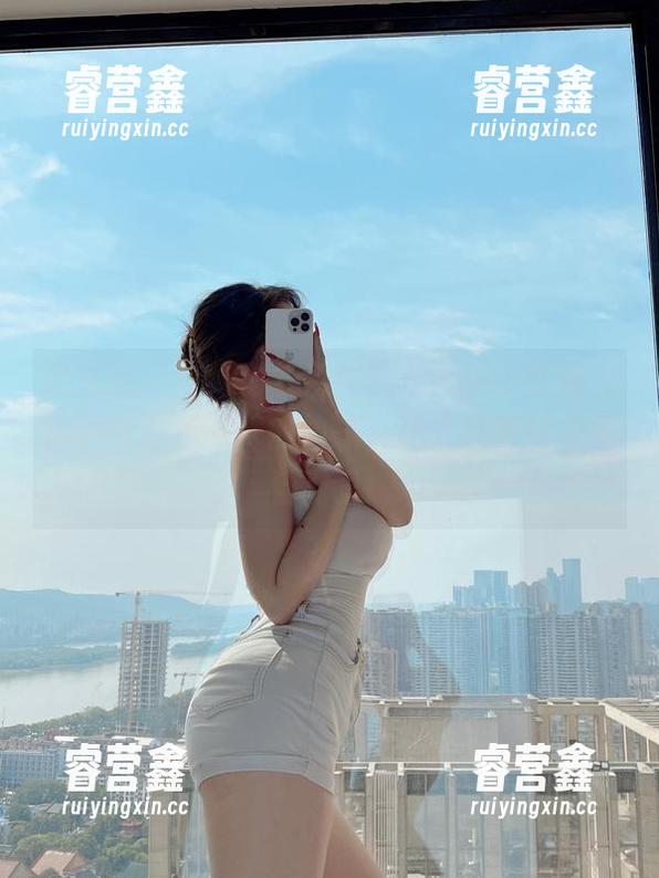 安妮yoo 微密圈 - 墨绿内衣系列,安妮yoo在线,原图就是不一样的韵味,让人忍不住想多看几眼!