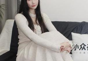 小众视觉 – 无圣光小薯条，职业装写真让人情不自禁想点赞！