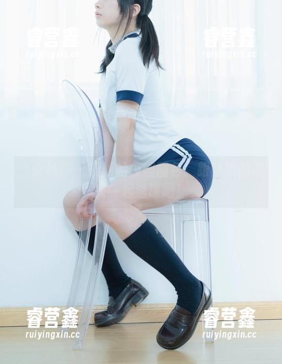 少女秩序 - 乐栀的校园图包：跟随她的镜头一起逃课吧！