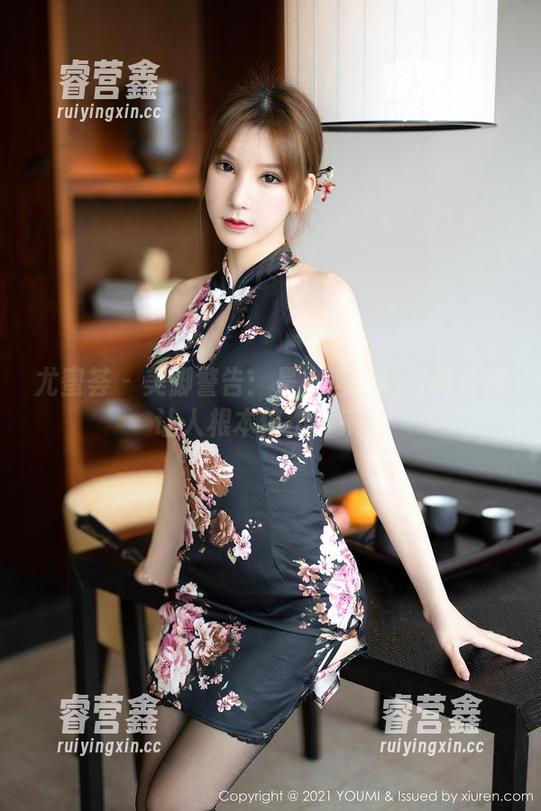 尤蜜荟-是小逗逗 尤蜜荟 - 美脚警告:是小逗逗的写真合集让人根本停不下来!