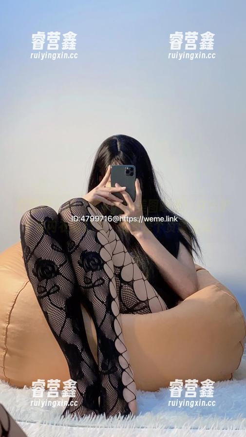徐绾绾yyyy 微密圈 - 徐绾绾yyyy美图曝光!白色护士装内衣的魅力,绝对是个资源宝藏!