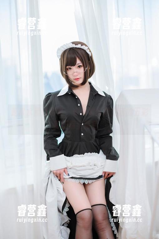 是青水黑白写真，看她如何把生活的五彩都压缩到两色！