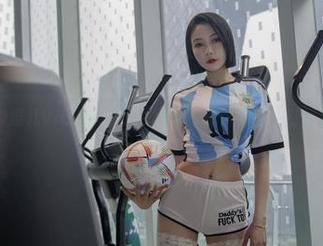 微密圈 – 果儿Victoria的白衬衫写真，下载一份温柔的悸动
