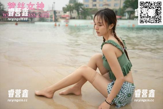 梦丝女神-乔儿 梦丝女神 - 乔儿的黑色校服回忆录:高清图册,教你如何把怀旧穿在身上!