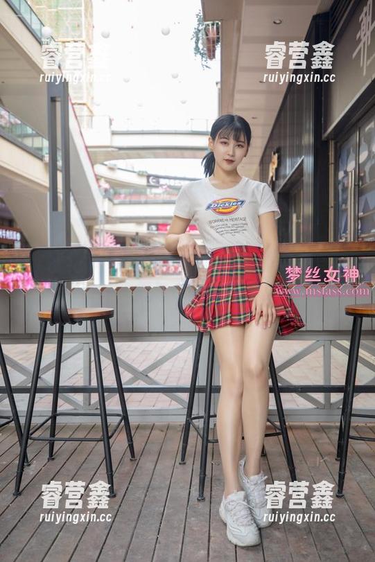 梦丝女神 - 女侠那点事：玥玥的美图合集，剑与心的碰撞！
