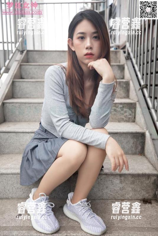 梦丝女神-苏柔 梦丝女神 - 图集深潜:苏柔妹妹的俏皮与温暖