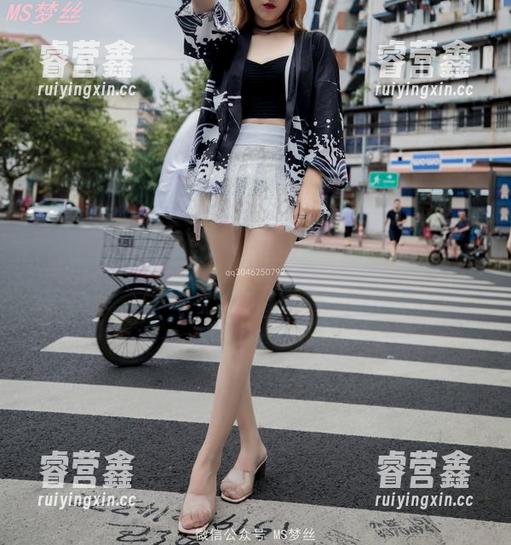 梦丝女神-陈玲 梦丝女神 - 陈玲新一波美图更新:依旧,‘非常端正’,还有那股让人心动的气息。