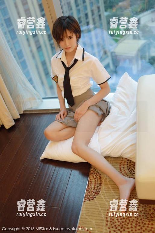 模范学院-Wendy智秀 模范学院 - Wendy智秀私房图集:死库水的故事,一游就是个心动的夏天!