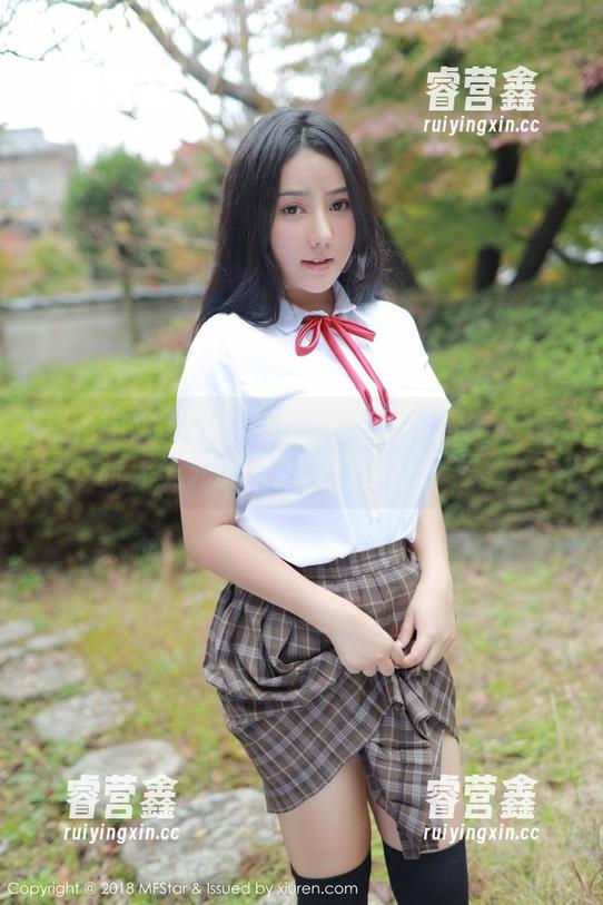 模范学院 - 棉袜与加朵babe的故事：每张无圣光的美图都在说些什么。