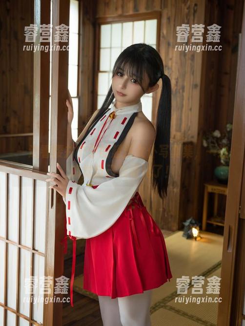 樱井宁宁 一边看樱井宁宁的超涩女仆写真集,一边感觉自己被萌化了!
