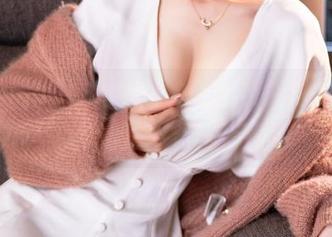 水淼aqua修女的“神秘”免费图册——你能找到其中的暗示吗？