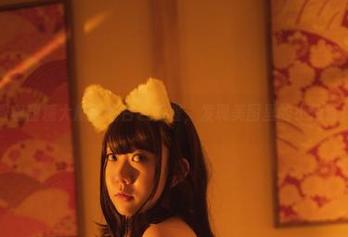 跟着甜糖大魔王的白色旅程，发现美图里的小惊喜！