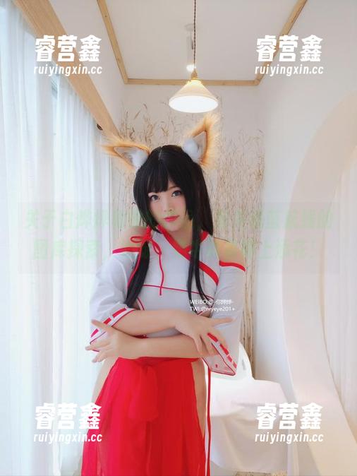 白烨烨 关于白烨烨和她的作品,有关碧蓝航线的图库探索,妈呀,奶牛真是锦上添花!