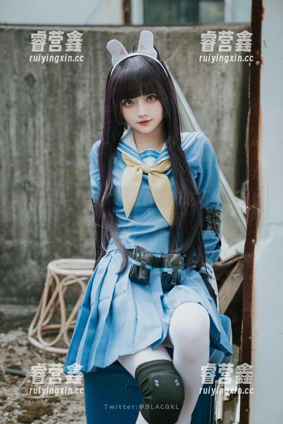 白莉爱吃巧克力 原神中的奇遇:观看白莉爱吃巧克力与妮露的美丽瞬间